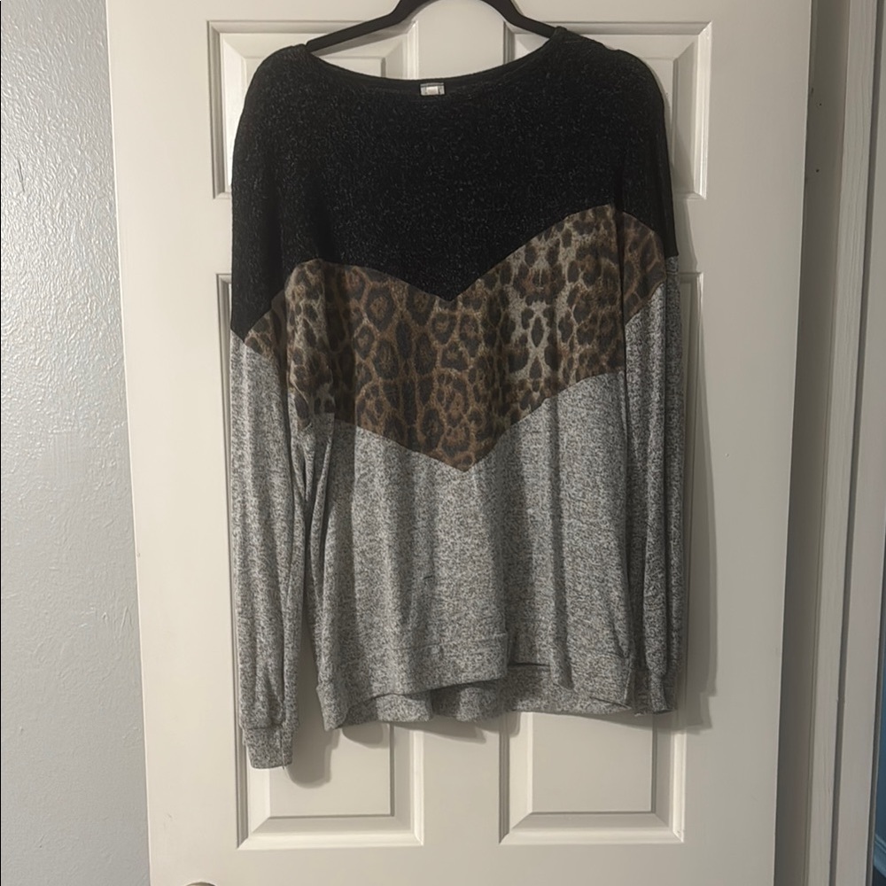 Black Boxy Long Sleeve Lightweight Sweeter